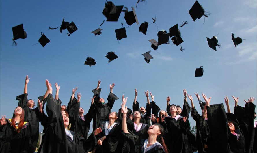 Discover Top Scholarships for College Students 2024